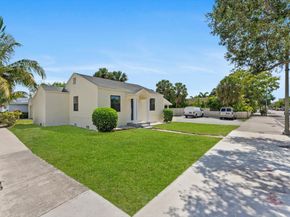 1420 Lake Avenue, Lake Worth Beach FL 33460