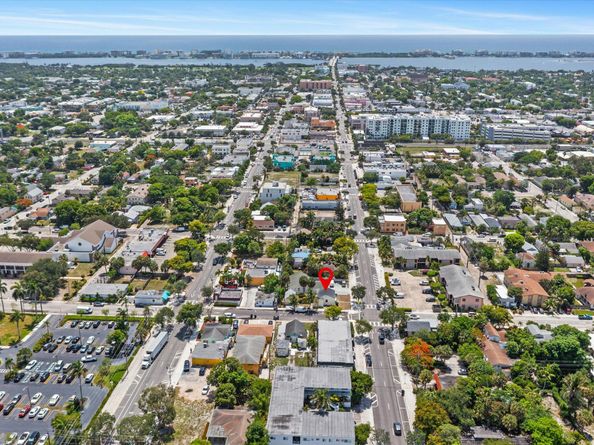 1420 Lake Avenue, Lake Worth Beach FL 33460