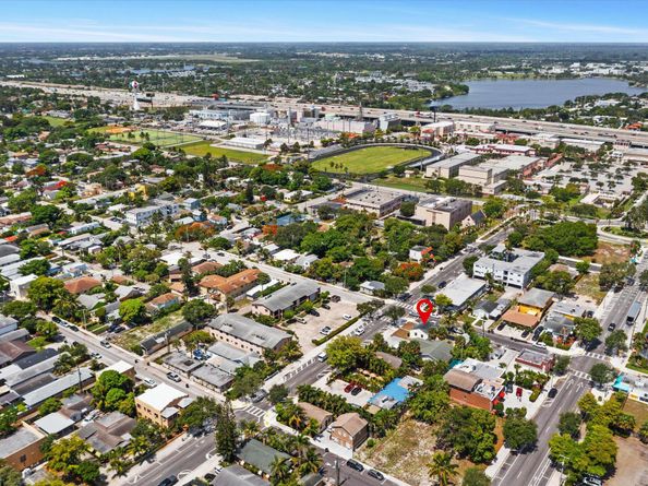 1420 Lake Avenue, Lake Worth Beach FL 33460