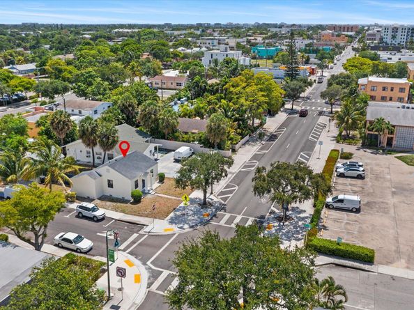 1420 Lake Avenue, Lake Worth Beach FL 33460