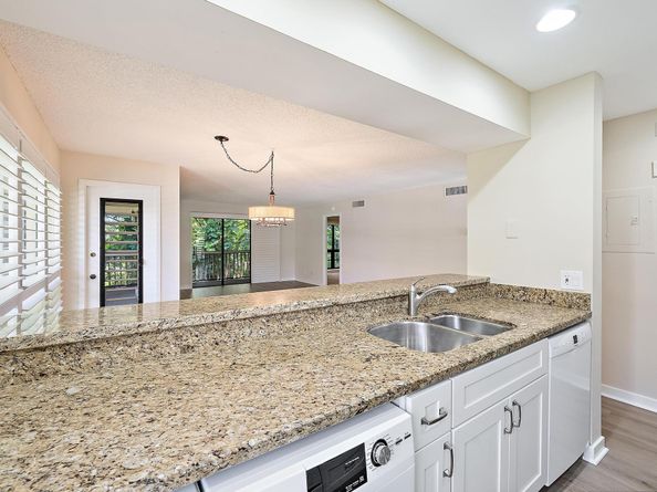 227 Brackenwood Terrace, Palm Beach Gardens FL 33418