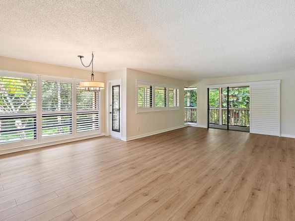 227 Brackenwood Terrace, Palm Beach Gardens FL 33418