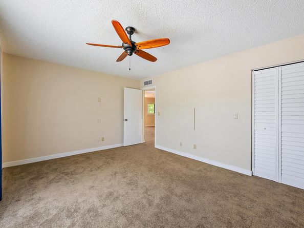 227 Brackenwood Terrace, Palm Beach Gardens FL 33418