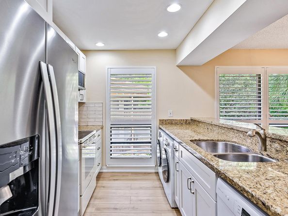 227 Brackenwood Terrace, Palm Beach Gardens FL 33418