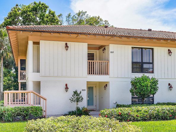 227 Brackenwood Terrace, Palm Beach Gardens FL 33418