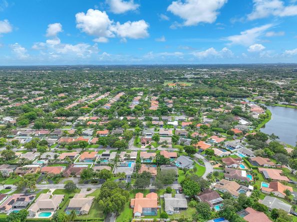 1288 NW 112th Way, Coral Springs FL 33071