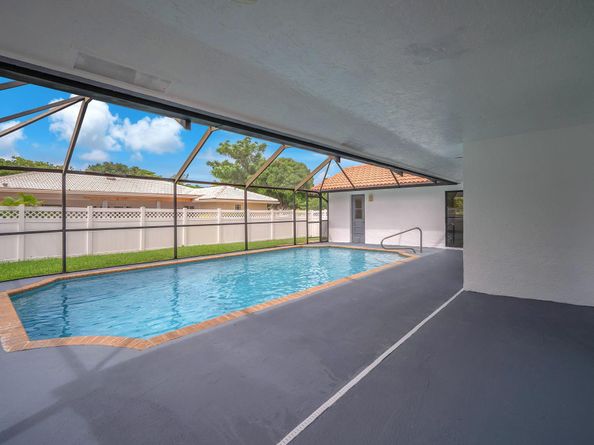 1288 NW 112th Way, Coral Springs FL 33071