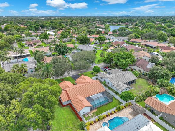 1288 NW 112th Way, Coral Springs FL 33071