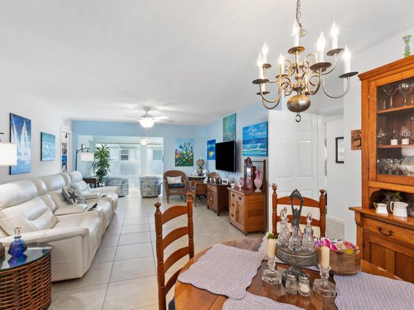 7 Colonial Club Drive 300, Boynton Beach FL 33435