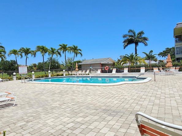 4299 NW 16th Street 303, Lauderhill FL 33313