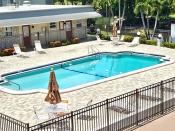 4299 NW 16th Street
