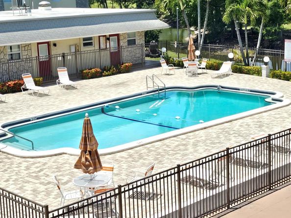 4299 NW 16th Street 303, Lauderhill FL 33313