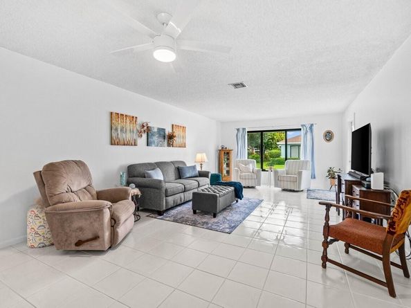 4260 Mango Tree Court B, Boynton Beach FL 33436