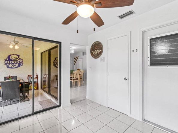4260 Mango Tree Court B, Boynton Beach FL 33436