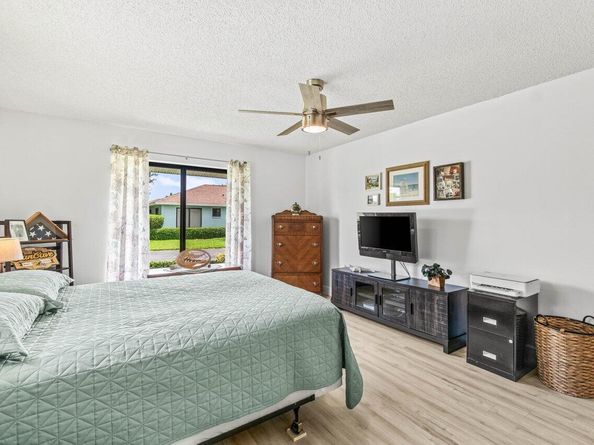 4260 Mango Tree Court B, Boynton Beach FL 33436