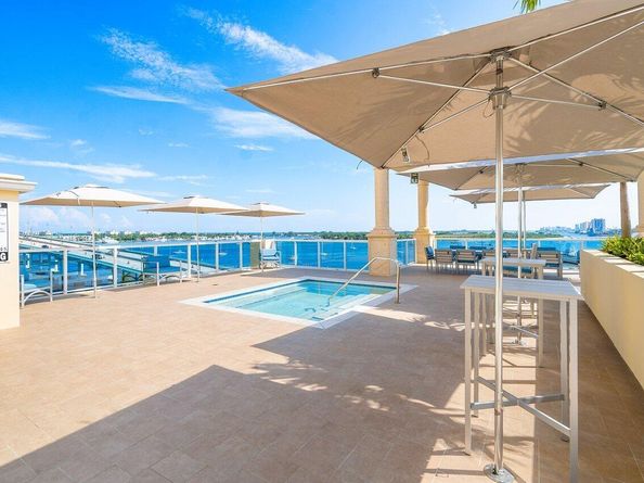 2640 Lake Shore Drive 2307, Riviera Beach FL 33404