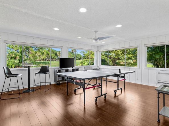 6689 Eastpointe Pines Street, Palm Beach Gardens FL 33418