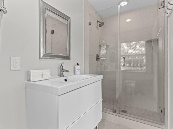 6689 Eastpointe Pines Street, Palm Beach Gardens FL 33418