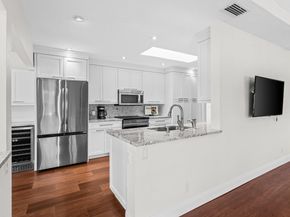6689 Eastpointe Pines Street, Palm Beach Gardens FL 33418