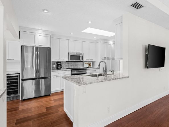 6689 Eastpointe Pines Street, Palm Beach Gardens FL 33418