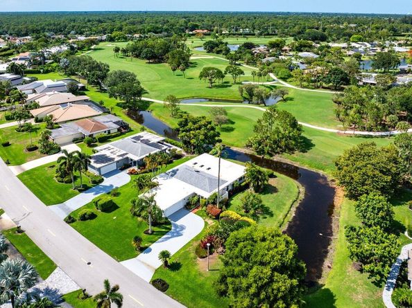 6689 Eastpointe Pines Street, Palm Beach Gardens FL 33418
