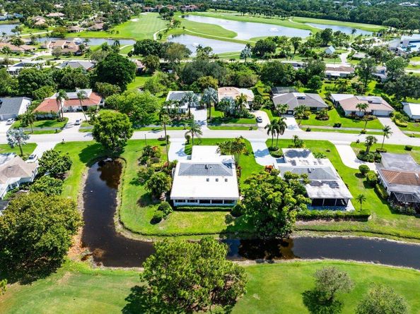 6689 Eastpointe Pines Street, Palm Beach Gardens FL 33418