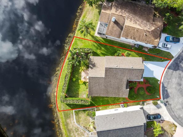 2235 Soundings Court, Greenacres FL 33413