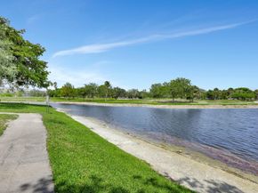 2850 Carambola Circle S 19121, Coconut Creek FL 33066