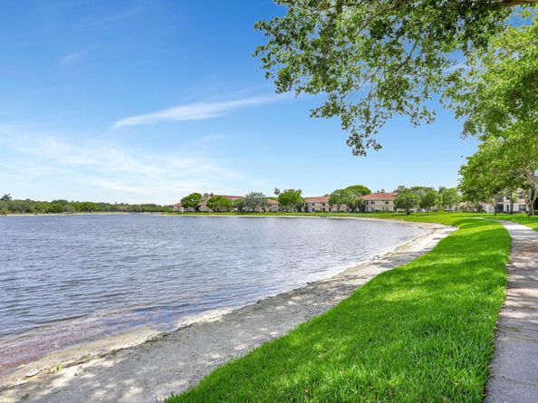 2850 Carambola Circle S 19121, Coconut Creek FL 33066