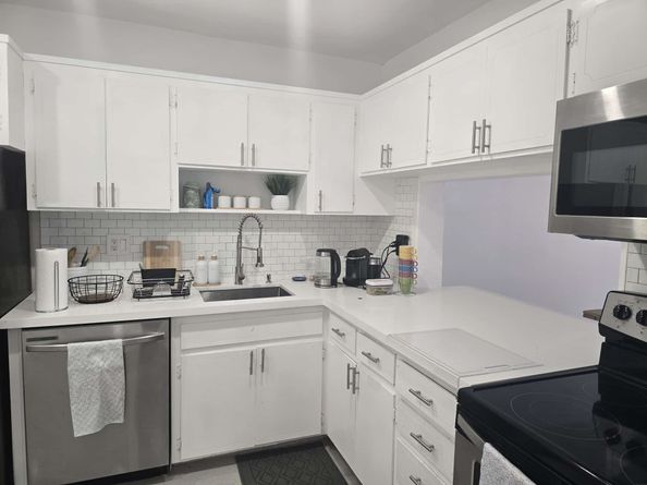 330 SE 2nd St F104, Hallandale Beach FL 33009
