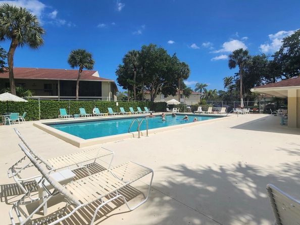 6508 Chasewood Drive H, Jupiter FL 33458