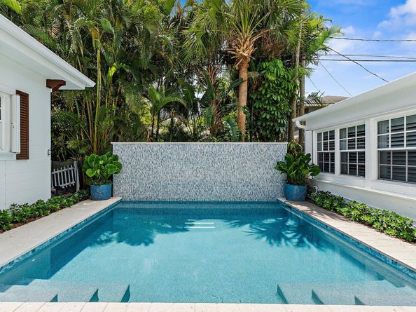 218 Avila Road, West Palm Beach FL 33405