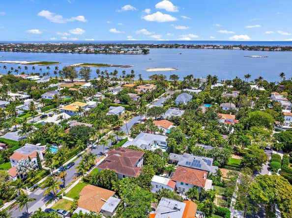 218 Avila Road, West Palm Beach FL 33405