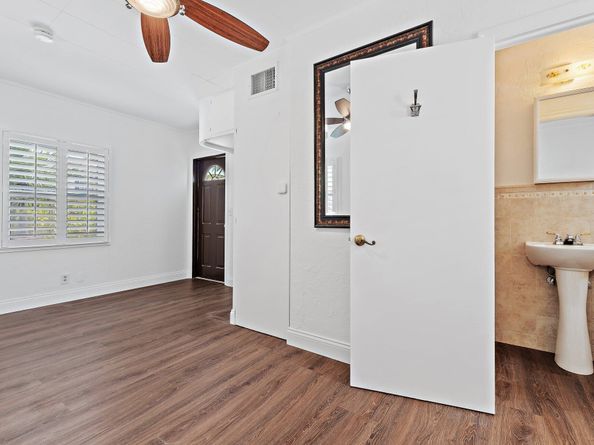 218 Avila Road, West Palm Beach FL 33405