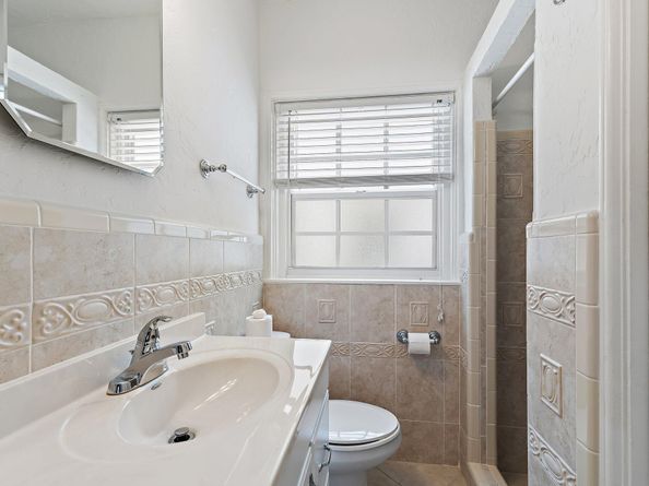 218 Avila Road, West Palm Beach FL 33405