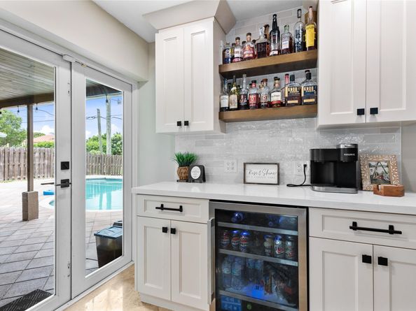 11520 NW 29th St, Sunrise FL 33323