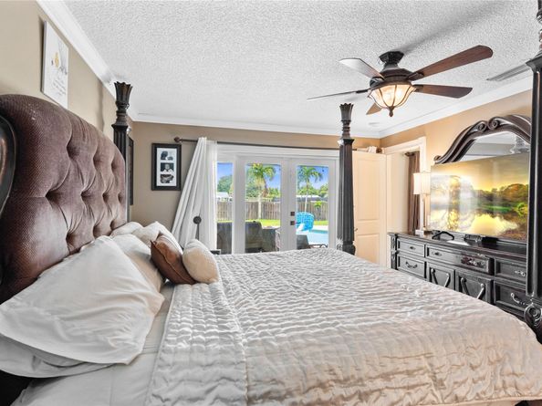 11520 NW 29th St, Sunrise FL 33323