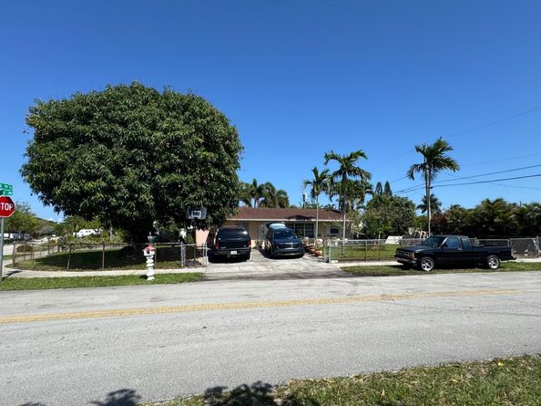 500 NE 59th St, Fort Lauderdale FL 33334