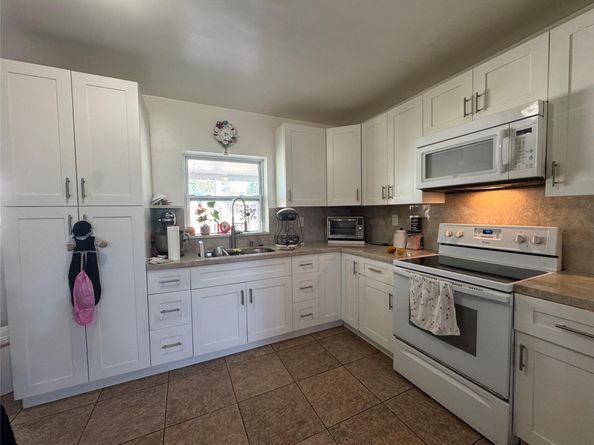 500 NE 59th St, Fort Lauderdale FL 33334