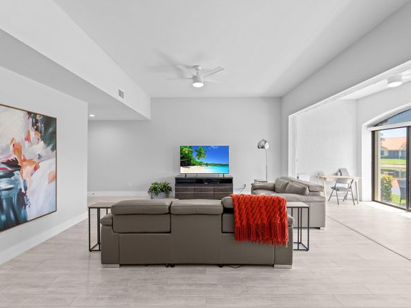 8316 Waterline Drive 103, Boynton Beach FL 33472