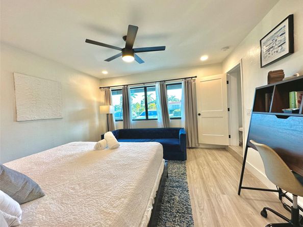 501 NW 25th St, Wilton Manors FL 33311