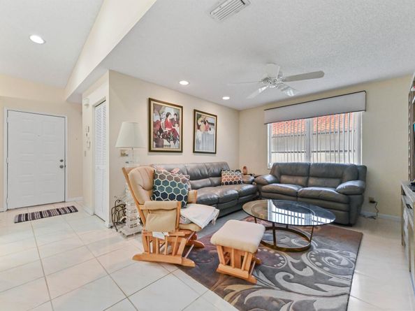 6040 Waldwick Circle, Delray Beach FL 33484