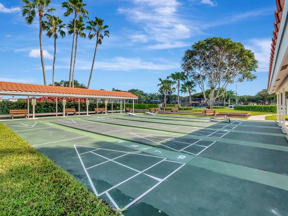 6040 Waldwick Circle, Delray Beach FL 33484
