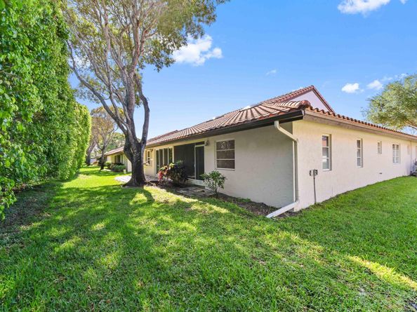 6040 Waldwick Circle, Delray Beach FL 33484