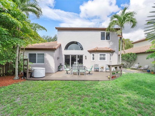 5490 NW 50th Ave, Coconut Creek FL 33073