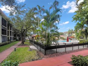 257 S Cypress Rd 401, Pompano Beach FL 33060