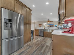555 Abingdon Way, Davie FL 33325