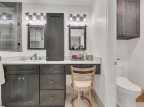 555 Abingdon Way, Davie FL 33325