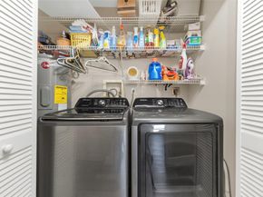 555 Abingdon Way, Davie FL 33325