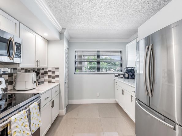 12926 Briarlake Drive 201, Palm Beach Gardens FL 33418